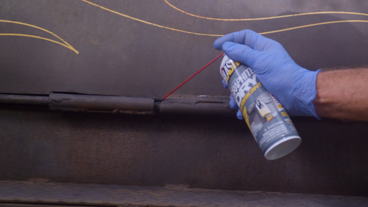 B’laster Industrial Graphite Dry Lubricant – 156g1 B'laster Industrial Graphite Dry Lubricant - 156g