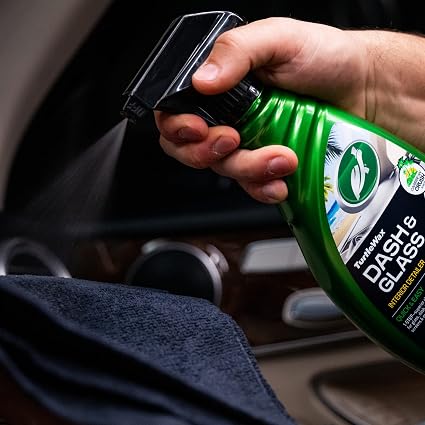 Turtle Wax Quick & Easy Dash & Glass Cleaner3 Turtle Wax Quick & Easy Dash & Glass Cleaner